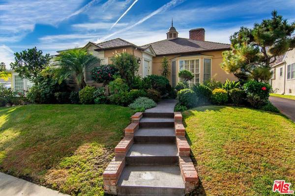 9320 Monte Mar Dr, Los Angeles, CA 90035