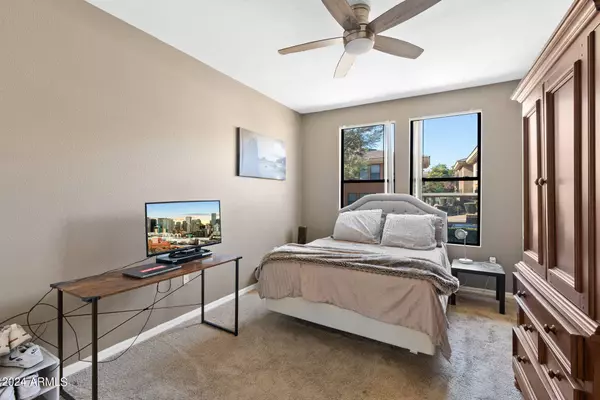 6900 E PRINCESS Drive #1161, Phoenix, AZ 85054