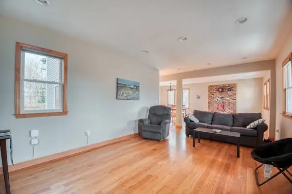 784 Sumner St, Stoughton, MA 02072