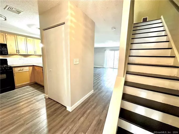 60 Coleman Street #19, East Haven, CT 06512