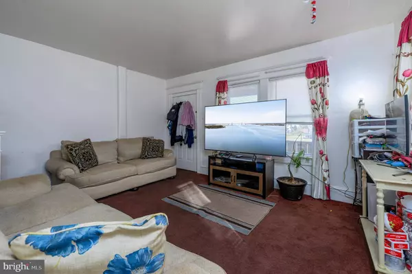 23-25 NAYLOR AVE, Penns Grove, NJ 08069