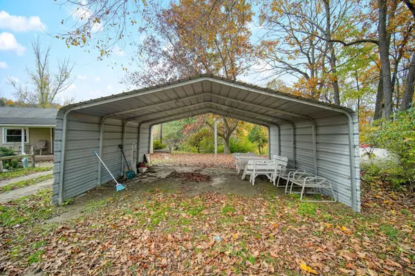 14600 Tracey Road, Manchester, MI 48158