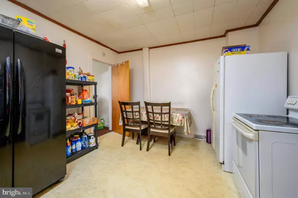 23-25 NAYLOR AVE, Penns Grove, NJ 08069