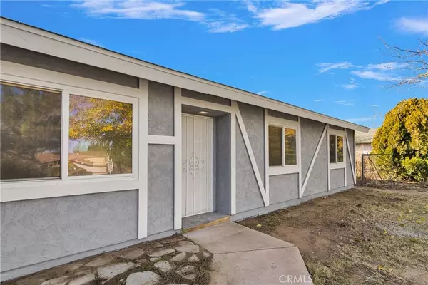 15037 Rodeo ST, Hesperia, CA 92345