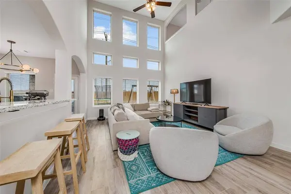 298 Kendall Crest DR, Alvin, TX 77511