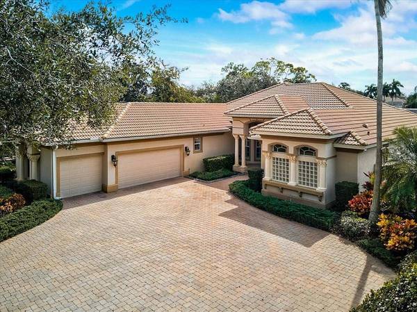 607 N MACEWEN DR, Osprey, FL 34229