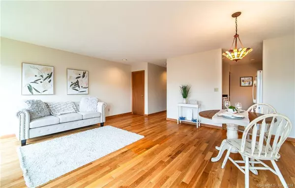 675 Newfield Street #5, Middletown, CT 06457