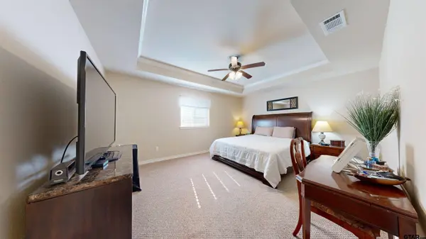 421 W Cumberland Rd 1102, Tyler, TX 75703