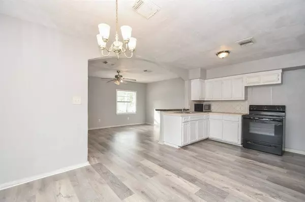 304 Elm AVE, Crosby, TX 77532