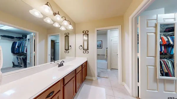 421 W Cumberland Rd 1102, Tyler, TX 75703