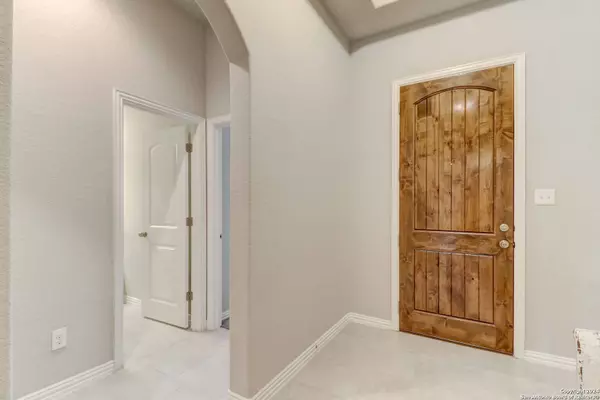 27318 SMOKEY CHASE, Boerne, TX 78015-5056