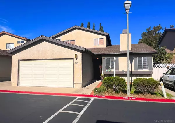 8516 Lake Bluffs Cir, Spring Valley, CA 91977