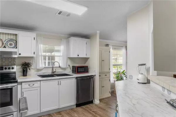 330 Macadamia DR, Barefoot Bay, FL 32976