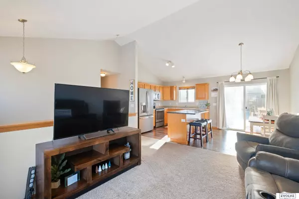 16145 Willow Street, Omaha, NE 68136