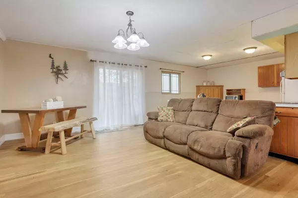 123 Franklin Street, St. Clairsville, OH 43950