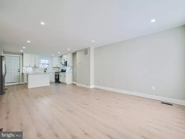 5424 HILLTOP AVE, Baltimore, MD 21206