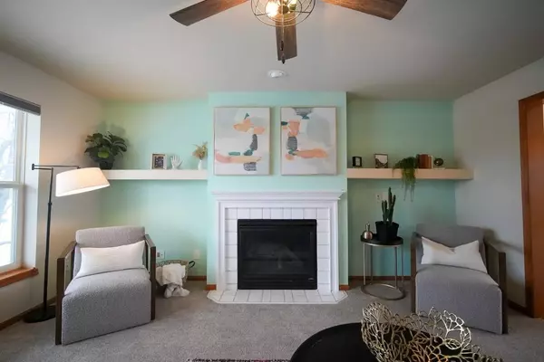 6132 Canyon Parkway, Mcfarland, WI 53558