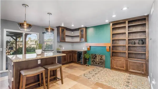 1451 Cresta RD, Corona, CA 92879