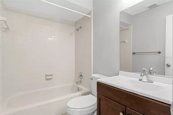 9942 BURL WAY, Orlando, FL 32817