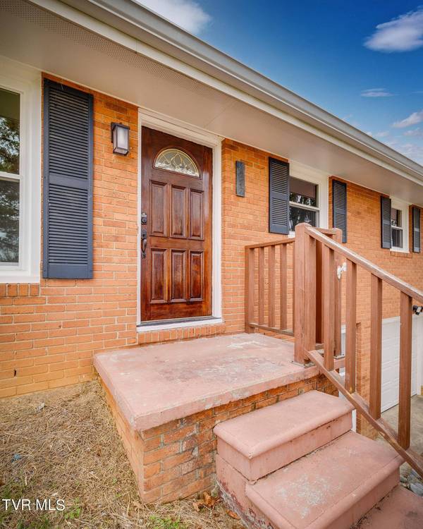 1047 Cold Comfort RD, Church Hill, TN 37642