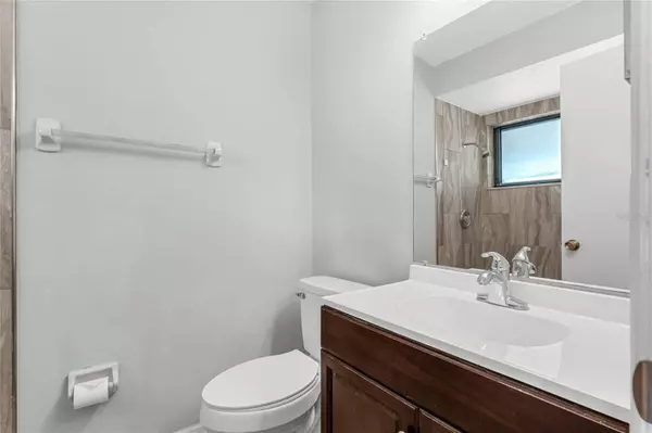 9942 BURL WAY, Orlando, FL 32817