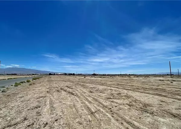 2951 Carnation Way, Pahrump, NV 89048