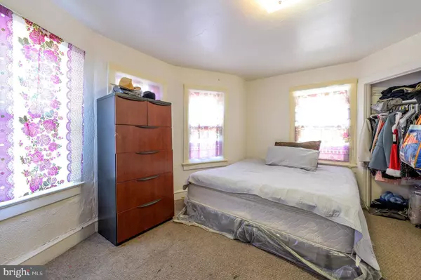 23-25 NAYLOR AVE, Penns Grove, NJ 08069