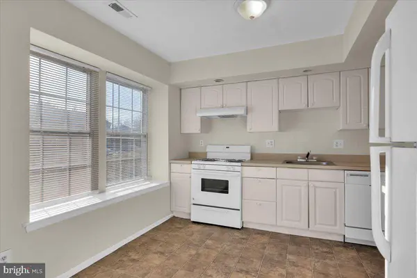 3302 ELBERTA LN, Marlton, NJ 08053