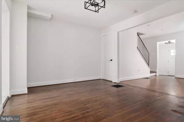 204 SAINT HELENA AVE, Dundalk, MD 21222