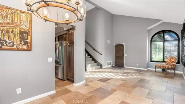 1451 Cresta RD, Corona, CA 92879