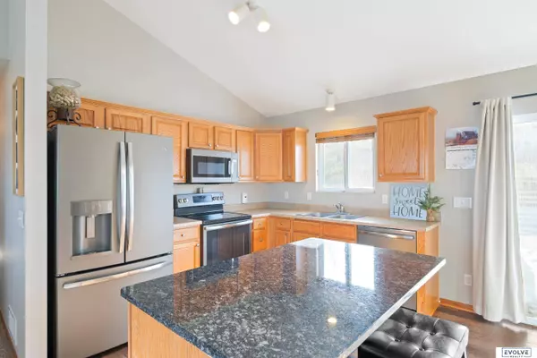 16145 Willow Street, Omaha, NE 68136