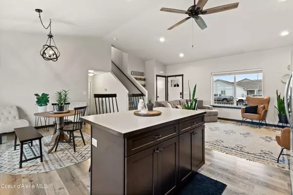 8902 N Mountainshire Rd, Post Falls, ID 83854