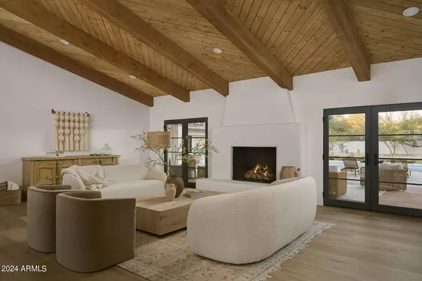 6240 E BAR Z Lane, Paradise Valley, AZ 85253