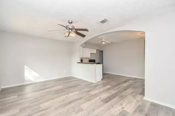 304 Elm AVE, Crosby, TX 77532