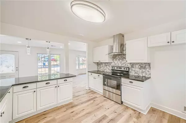 8054 Devonshire DR, Jonesboro, GA 30238