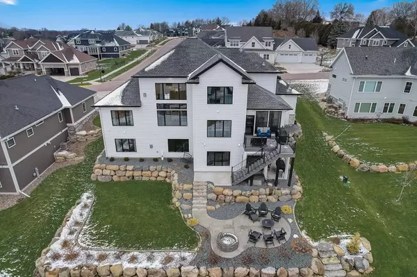 2316 Freshford Drive, Waunakee, WI 53597