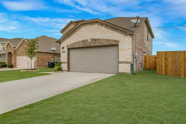 298 Kendall Crest DR, Alvin, TX 77511