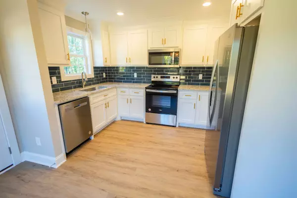 611 Bethleham Ridge Rd, Pickens, SC 29671