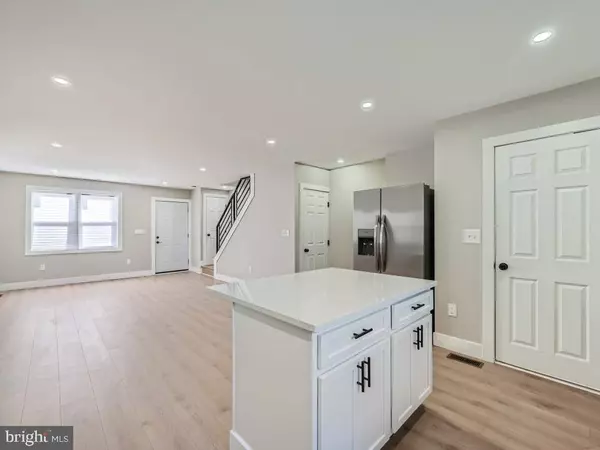 5424 HILLTOP AVE, Baltimore, MD 21206