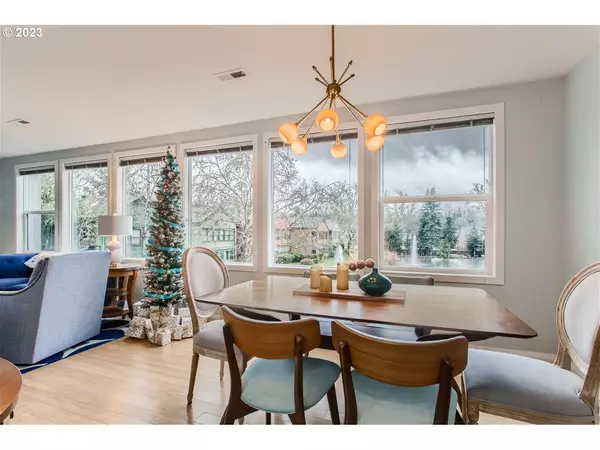 17023 SW VERSAILLES LN, Portland, OR 97224