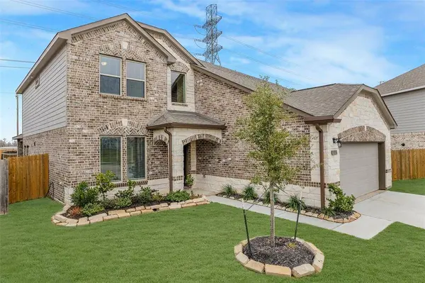 298 Kendall Crest DR, Alvin, TX 77511