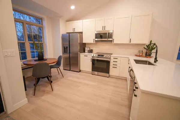 4138 Grayhawk Trail, Madison, WI 53704