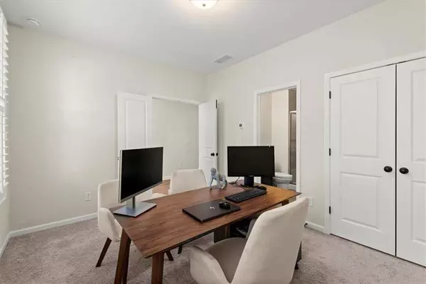 2428 Folly LN SE, Atlanta, GA 30339