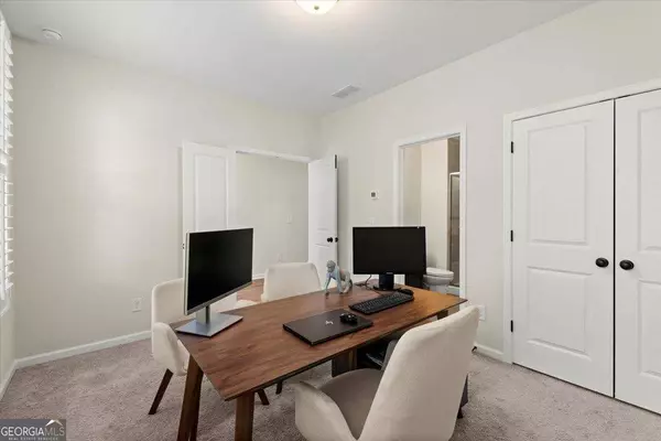 2428 Folly LN SE, Atlanta, GA 30339