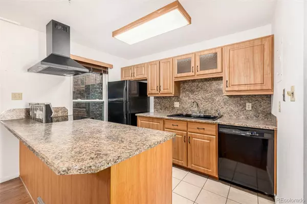 151 Oakland CT, Aurora, CO 80011