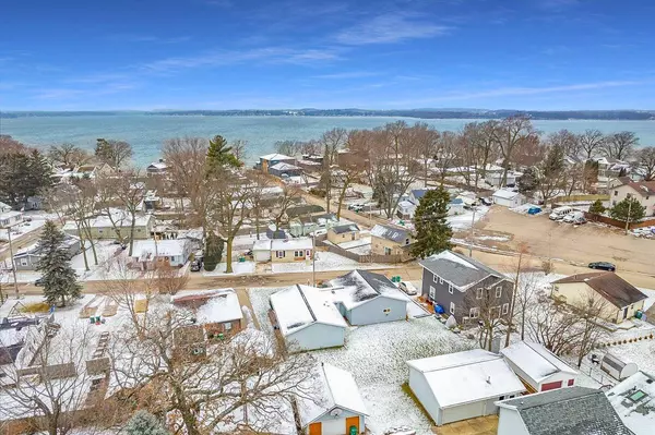 5119 Glen Road, Mcfarland, WI 53558