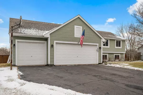 11949 Wedgewood DR NW, Coon Rapids, MN 55433