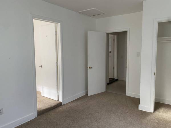 1121 Reddy Ave, Medford, OR 97504