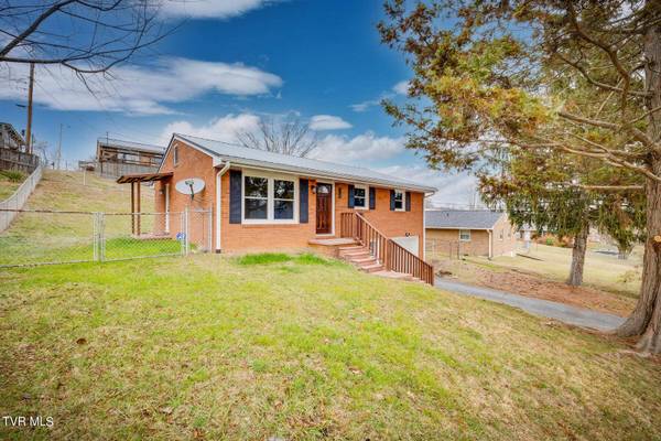1047 Cold Comfort RD, Church Hill, TN 37642