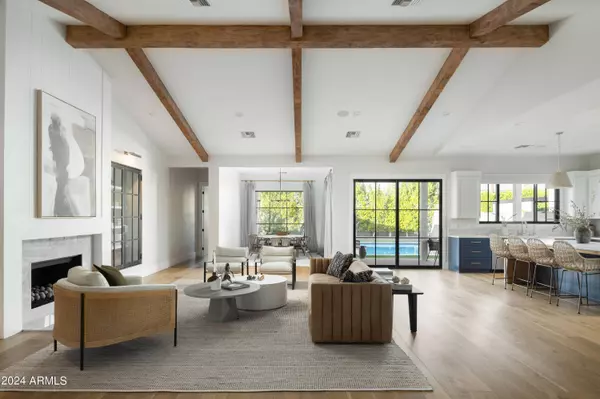 3530 E GLENROSA Avenue, Phoenix, AZ 85018